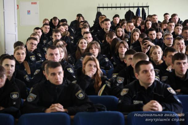 Представники Управління криміналістичного забезпечення ГСУ НПУ долучаються до підготовки майбутніх слідчих