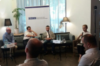 Участь курсантів і представників кафедри кримінального права НАВС у дискусії «Конституція та боротьба з корупцією: блукаючи Задзеркаллям?» Фото