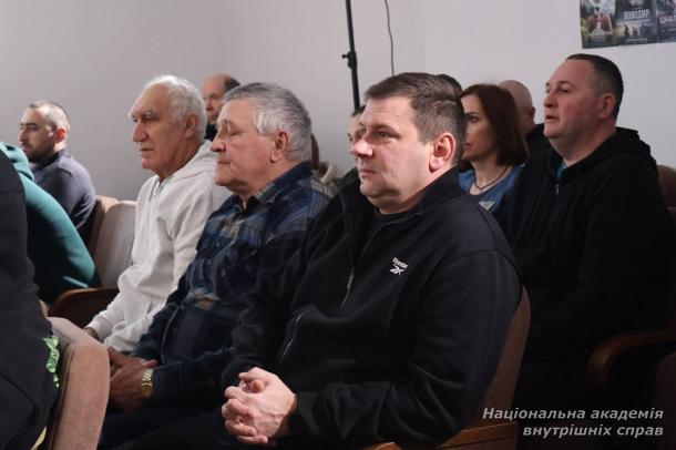 Курсанти ННІПД привітали ветеранів реабілітаційного центру МВС з різдвяними святами