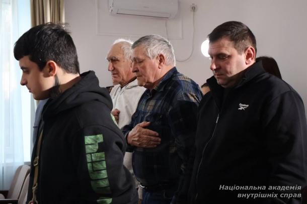 Курсанти ННІПД привітали ветеранів реабілітаційного центру МВС з різдвяними святами