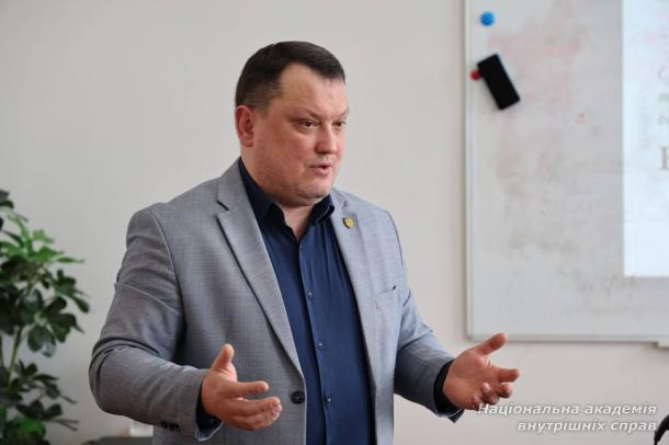 EyeDetect та новітні поліграфологічні практики: науково-практичний візит до НАВС