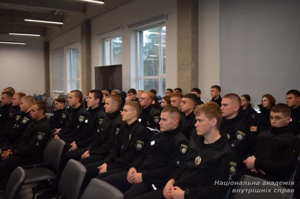 Інформаційно-просвітницька зустріч для курсантів НАВС до Дня спротиву окупації Криму