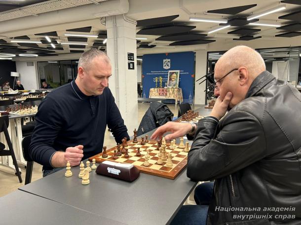 Київські турніри з шахів: впевнена гра представників НАВС