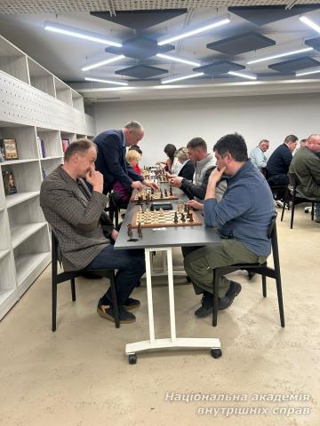 Київські турніри з шахів: впевнена гра представників НАВС