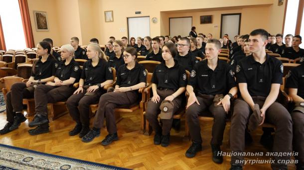 Ахтем Сеітаблаєв у Київському ліцеї МВС: коли мистецтво говорить мовою сили духу