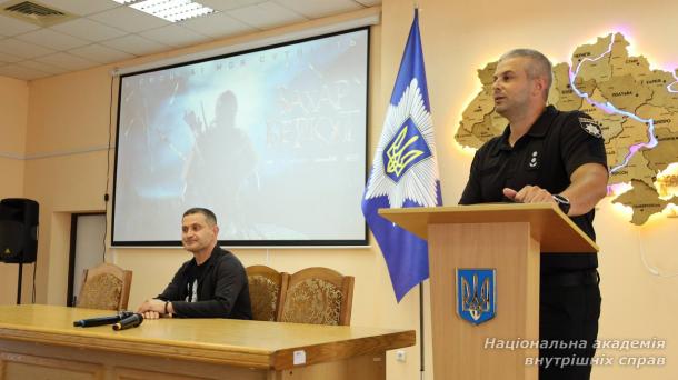 Ахтем Сеітаблаєв у Київському ліцеї МВС: коли мистецтво говорить мовою сили духу