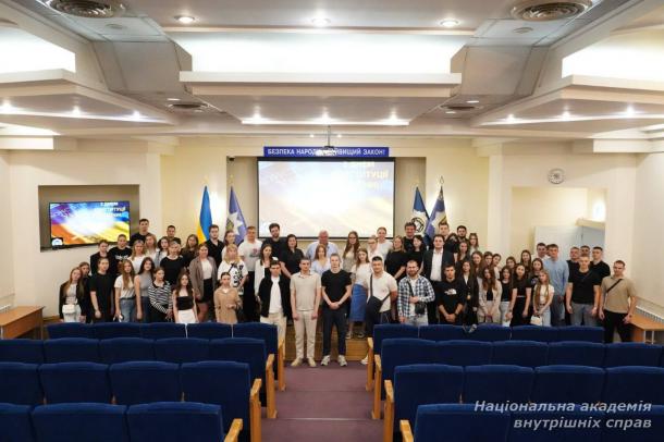 Від Конституції Пилипа Орлика до Основного Закону сучасної України: лекція, що надихає на роздуми 