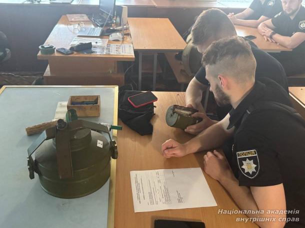 Бінарне заняття для майбутніх оперуповноважених: тактика документування злочинів, пов’язаних із незаконним обігом зброї