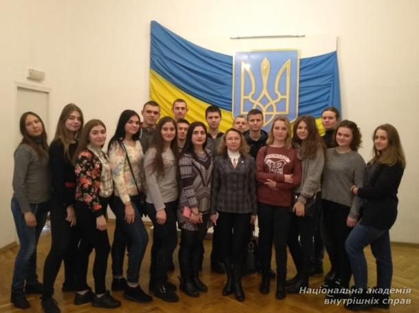 Практичне заняття для курсантів-першокурсників ННІ №3 у Національному музеї історії України