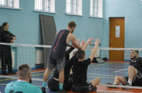 У НАВС відбувся перший урок з адаптивного волейболу для ветеранів і здобувачів освіти Фото