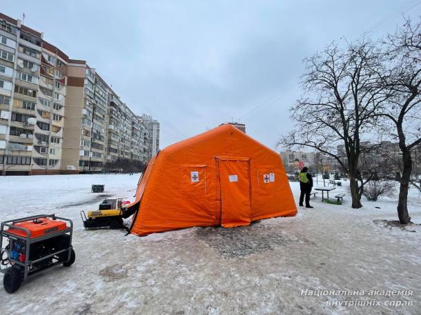Курсанти НАВС долучилися до забезпечення порядку та допомоги на пунктах незламності