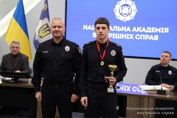 У НАВС відзначили особовий склад з нагоди Дня Соборності України У НАВС відзначили особовий склад з нагоди Дня Соборності України