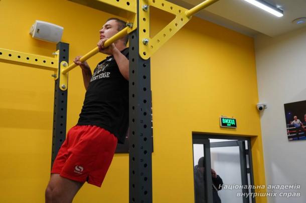 Чемпіонат з атлетичної гімнастики в НАВС: сила, воля та командний дух Чемпіонат з атлетичної гімнастики в НАВС: сила, воля та командний дух