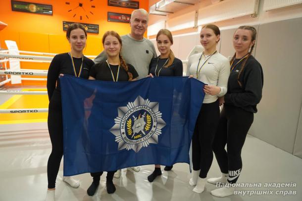 Чемпіонат з атлетичної гімнастики в НАВС: сила, воля та командний дух Чемпіонат з атлетичної гімнастики в НАВС: сила, воля та командний дух