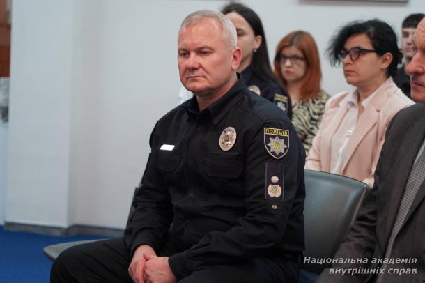 У Національній академії внутрішніх справ відкрили художню виставку, присвячену пам’яті Героя Андрія Бахтова