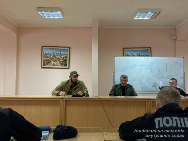 Зустріч курсантів НАВС із воїнами Збройних сил України й іноземного легіону Зустріч курсантів НАВС із воїнами Збройних сил України й іноземного легіону