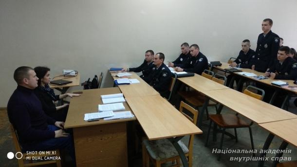Взаємодія працівників карного розшуку зі слідчими під час розкриття кримінальних правопорушень