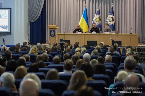 Міністр внутрішніх справ України представив ректора Національної академії внутрішніх справ
