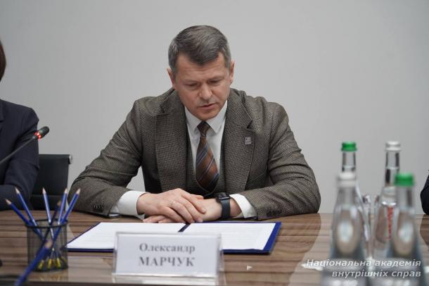 Міжвідомчий круглий стіл щодо дотримання процесуальних прав осіб під час досудового розслідування Міжвідомчий круглий стіл щодо дотримання процесуальних прав осіб під час досудового розслідування