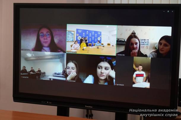 До Дня української писемності та мови в НАВС стартував мовний марафон імені Петра Яцика До Дня української писемності та мови в НАВС стартував мовний марафон імені Петра Яцика