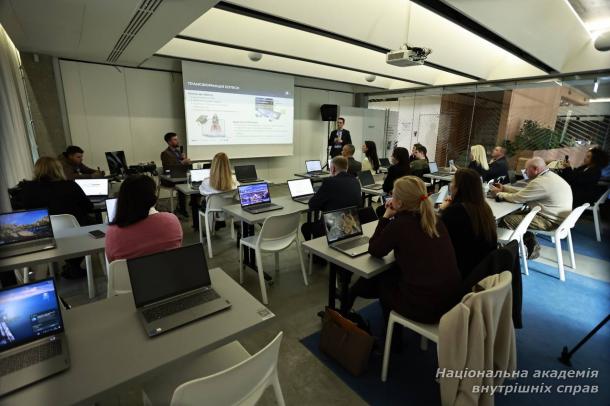 Участь представників НАВС у конференції з питань тренінгових технологій Участь представників НАВС у конференції з питань тренінгових технологій