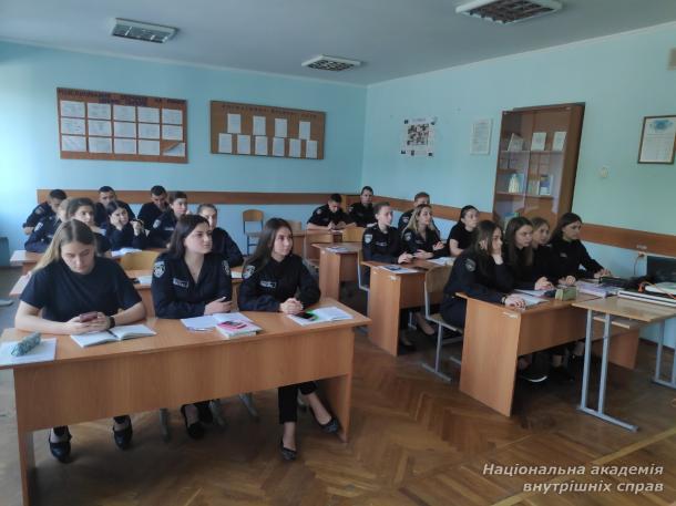 Досвід практичних працівників як невід’ємний складник професійно орієнтованої освіти