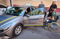 Інструктори безбар’єрної автошколи завітали до реабілітаційного центру Фото