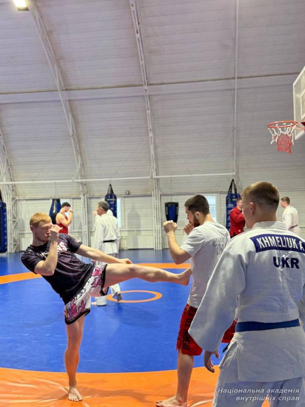 Семінар з рукопашного бою для курсантів НАВС під керівництвом судді міжнародної категорії Володимира Турченюка