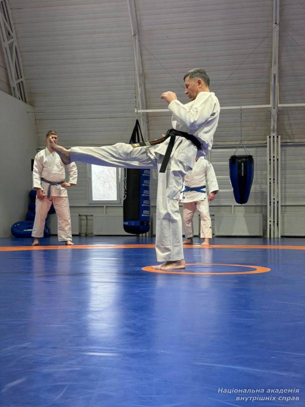 Семінар з рукопашного бою для курсантів НАВС під керівництвом судді міжнародної категорії Володимира Турченюка