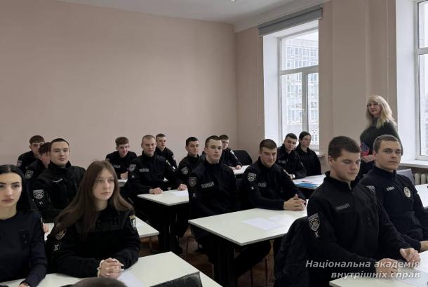 Говорити, щоб розуміти: психологія безбар’єрного діалогу