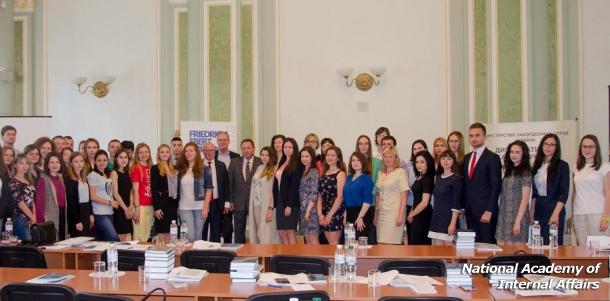 Summer School „Security in Danger“