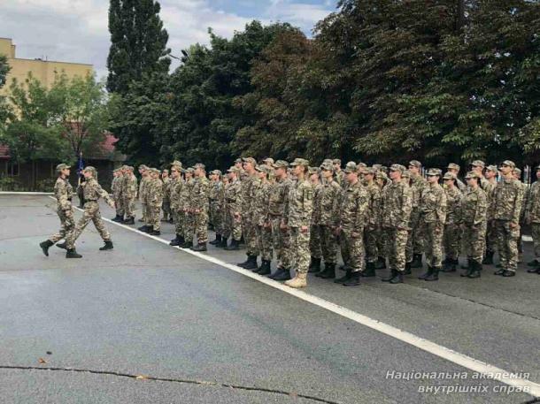 Присяга випускників кафедри військової підготовки НАВС на вірність народу України 