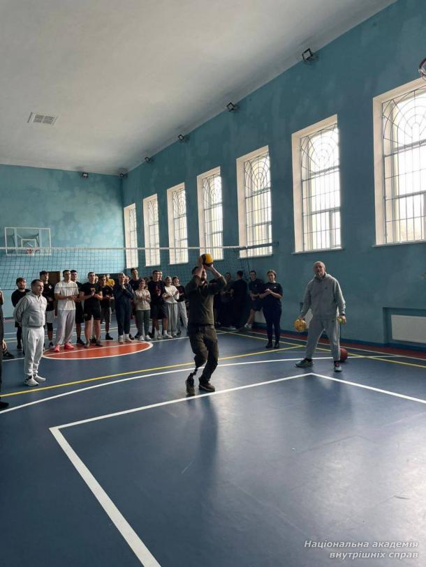 Спартакіада в дії: студенти ННІПП НАВС змагалися у вправності з м’ячем Спартакіада в дії: студенти ННІПП НАВС змагалися у вправності з м’ячем