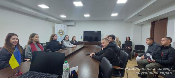 Стажування майбутніх судових експертів розпочато Стажування майбутніх судових експертів розпочато