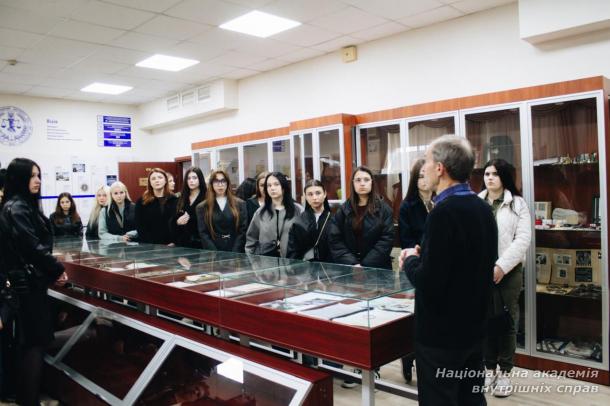 Як працює судова експертиза: виїзні заняття в КНДІСЕ