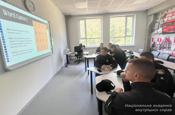 Формування наукового мислення та дослідницьких навичок Формування наукового мислення та дослідницьких навичок